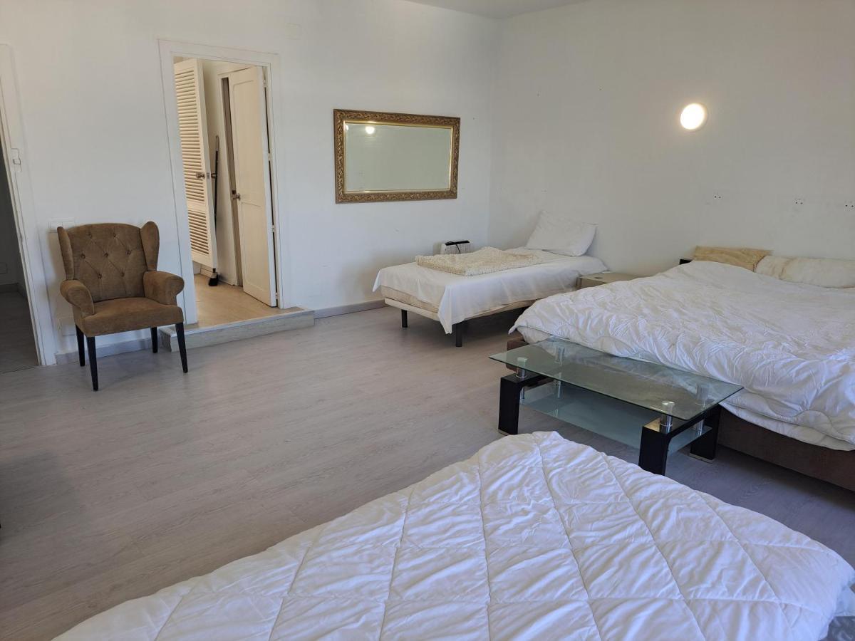 Private Suites In Huge Penthouse 1St Line Puerto Banus, Incredible Views, Jacuzzis Marbella Bagian luar foto