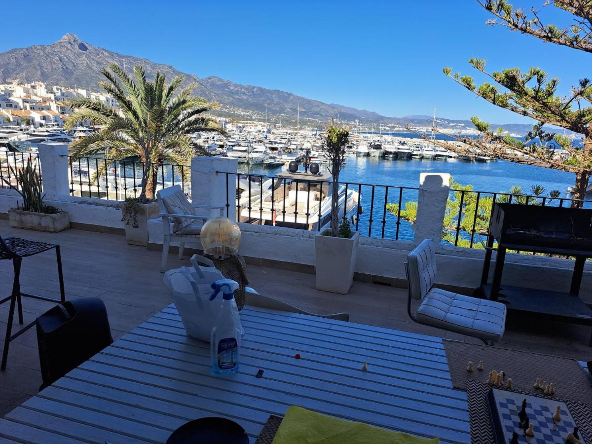 Private Suites In Huge Penthouse 1St Line Puerto Banus, Incredible Views, Jacuzzis Marbella Bagian luar foto